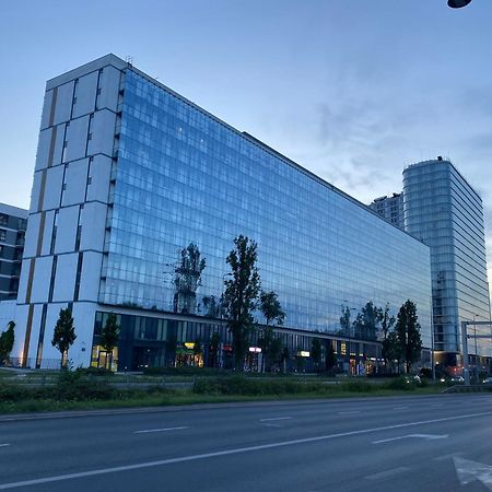 Apartamenty Wola Tower Na Prymasa - Z Widokiem Na City Warszawa Eksteriør billede
