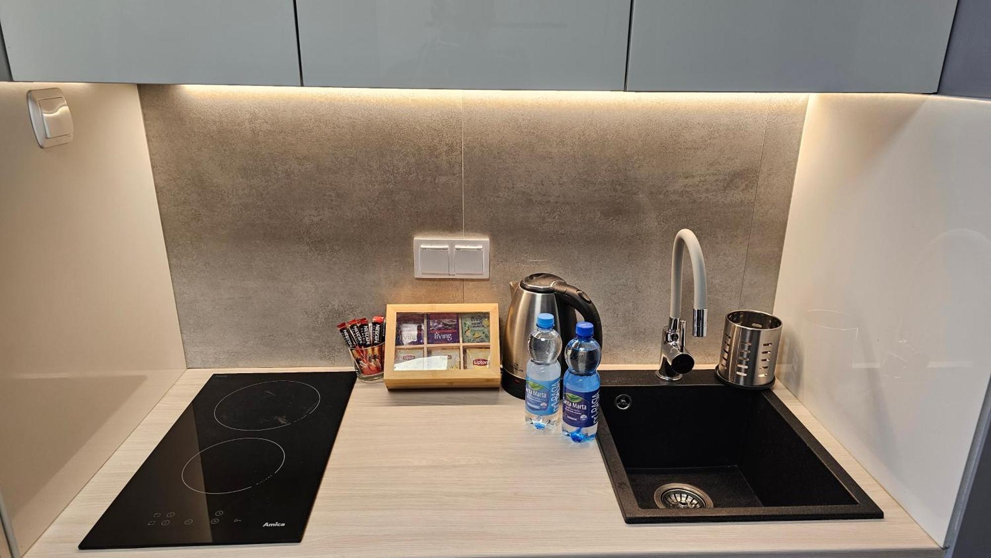 Apartamenty Wola Tower Na Prymasa - Z Widokiem Na City Warszawa Eksteriør billede